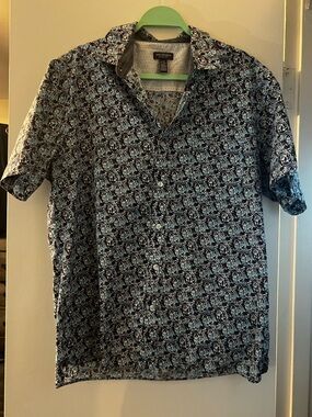 Van Heusen Blue and Black Short-Sleeve Button-Down Shirt